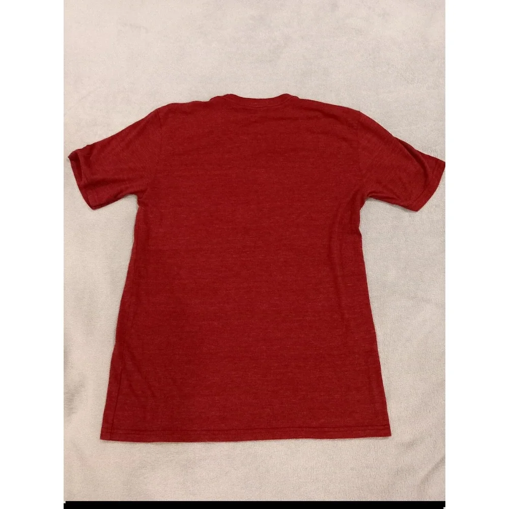 2 Mens North Face T Shirts Gray Red Small Never Stop Exploring Roam Sweet Roam